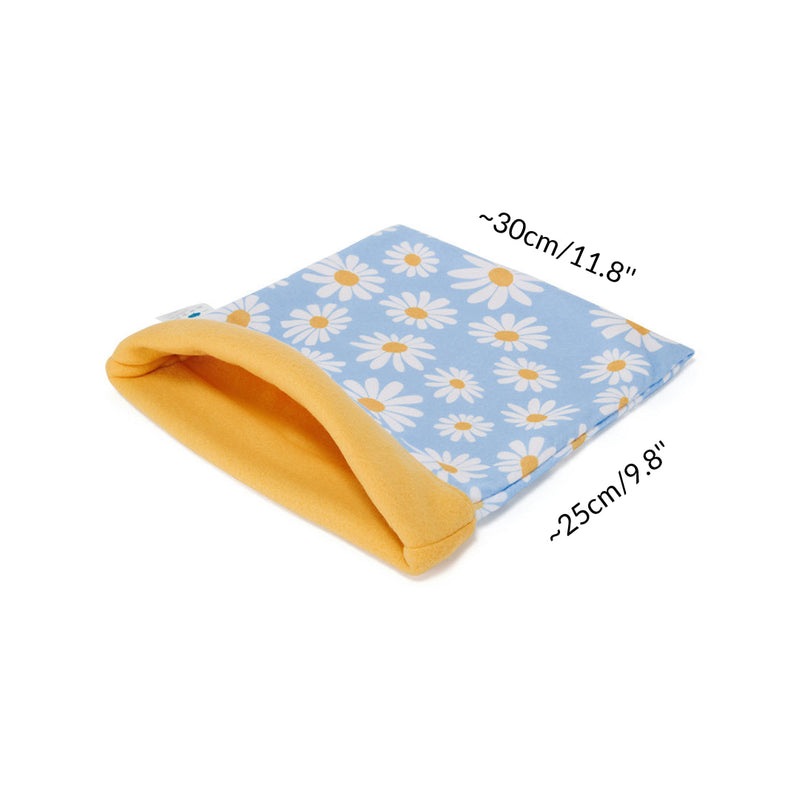 dimensions of a sleep sack in fleece pattern daisy